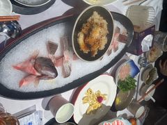 -泓炙颐凤鲜海鲜火锅料理(桐乡店)