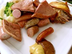 -LENBACH兰巴赫西餐啤酒坊(大连星海广场店)