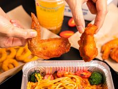 -达美乐比萨(南京西路店)