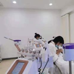 -凡碧诗毛孔清洁收细