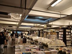 -先锋书店(五台山总店)