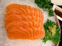 挪威三文鱼刺身拼盘-鲜入唯煮·港式海鲜牛肉火锅(金宝街店)