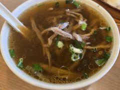 -佬钱湾仔(衣裳街店)