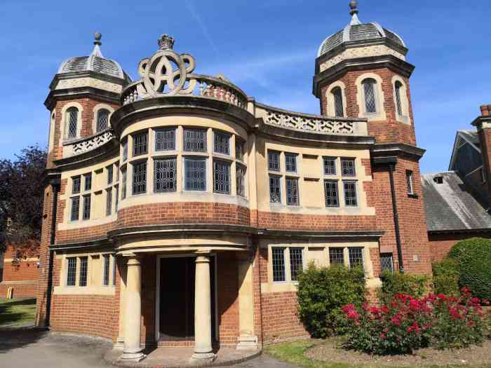 牛津大学圣安妮学院-"来点评一下圣安妮学院的食堂,日常午餐它.