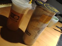 -洪氏嗨捞·广东猪肚鸡·椰子鸡火锅(西咸万象城店)