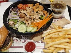 -The Habit Burger Grill 哈比特汉堡(爱琴海店)