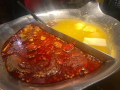 台式麻辣花胶鸡鸳鸯锅-湊湊火锅·茶憩(世博大道店)