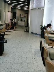 -PE SALON 