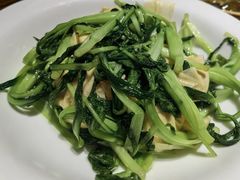 鸡毛菜炒豆腐皮-兴农记