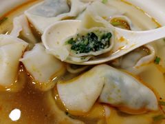 菜肉大馄饨-小梅园饭堂(东方路店)