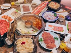 -佬土鹅肠火锅(中建大观店)