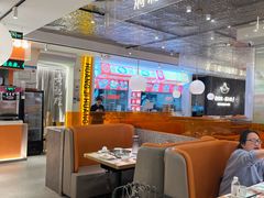 -黄记煌三汁焖锅(新佳丽江汉路店)