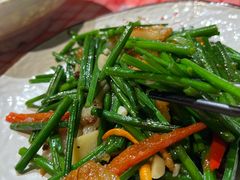 韭菜花炒凤甲-龙桥私厨·姜花菊花过桥鱼·顺德菜(容桂店)