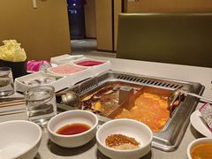 -海底捞火锅(宝龙广场夜宵主题店)