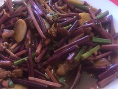 -闯关东东北农家菜(崂山石老人店)