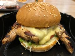-The Habit Burger Grill 哈比特汉堡(爱琴海店)