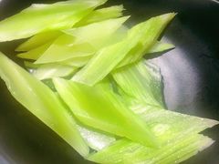 -南城十里潮汕鲜牛火锅·鲜虾生滚粥(融汇老商埠店)