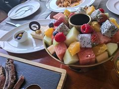 -东西风牛排馆周末烧烤自助(首都机场希尔顿店)