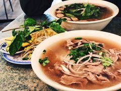 -鸿记越南牛鸡粉