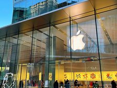 -Apple零售店(华贸购物中心店)