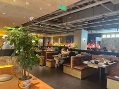 大堂-江边城外烤全鱼(方庄时代购物中心店)