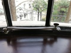 -Nathalie Djurberg与Hans Berg“牛皮纸包裹的月亮”-Prada荣宅当季展览