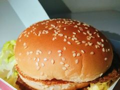 -麦当劳(展览路店)