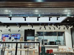 门面-皇冠幸福里动物奶油生日蛋糕(龙阳村地铁站店)