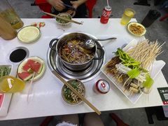 -俭让佬妈现卤串串(温江总店)