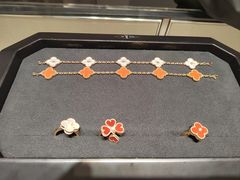 -梵克雅宝(国贸商城店)