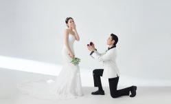 -挪娅婚纱摄影皇家会所