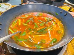 -贵厨酸汤牛肉(小十字店)