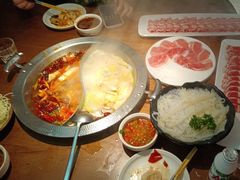 -小媳妇重庆火锅(海莲路店)