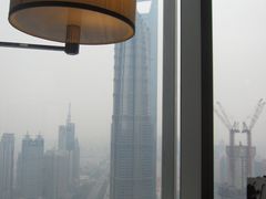窗外-上海浦东丽思卡尔顿酒店