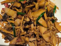 -关东小磨东北菜(漕河泾印象城店)