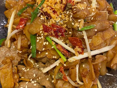 金蒜干炒牛肉河粉-避风塘(光启城店)