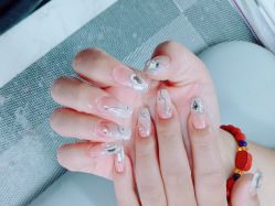 -尤米一站式美甲美睫