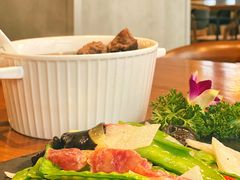 荷蘭豆百合炒廣式臘腸-汤和好天气 粤菜小馆(鸳鸯店)