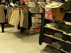 -优衣库(红谷滩万达店)