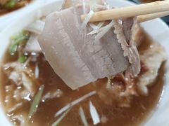 -金卯白肉罩火烧