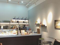 -芷桦咖啡(新城市广场店)
