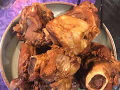 -95号酱骨·一块豆腐(展春园西路店)