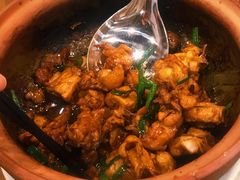 沙姜焗鸡煲-大唐靓汤江门私房菜(景田店)