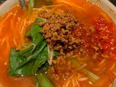 -粉八·云南米线·建水烧烤(常熟路店)