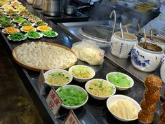 自助取餐区-八一好吃街·高品美食广场