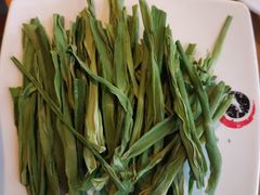 -二荆条·蜀鲜汇城市森林火锅