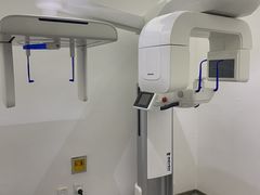 -极光口腔·矫正种植修复(锦江店)