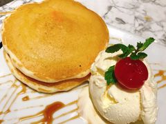 冰淇淋松饼-关夫人餐厅(阳光广场店)