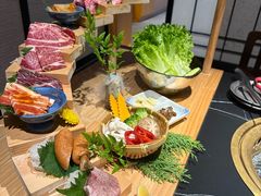 -山川小町·极番烧肉(新地假日广场店)