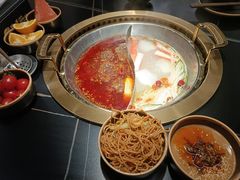 -刘一手重庆火锅(万达广场店)